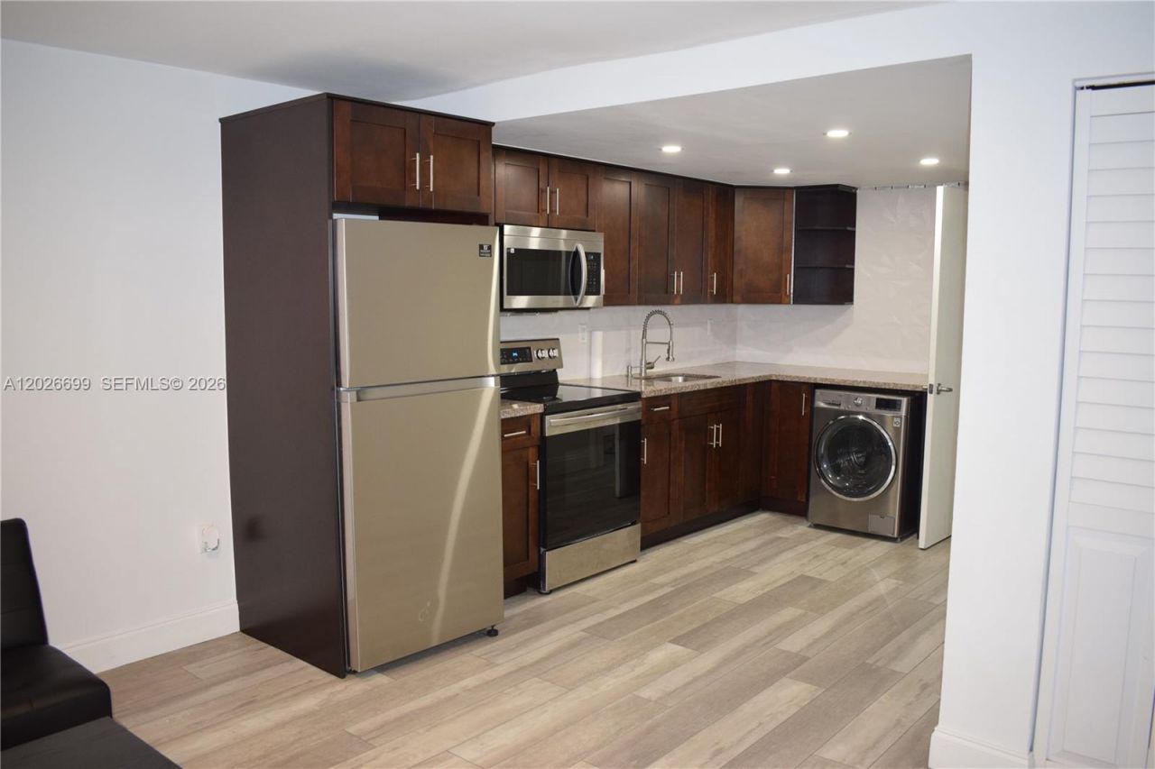777 SW 9th Ave, Unit 420, Miami, FL 33130 Photo