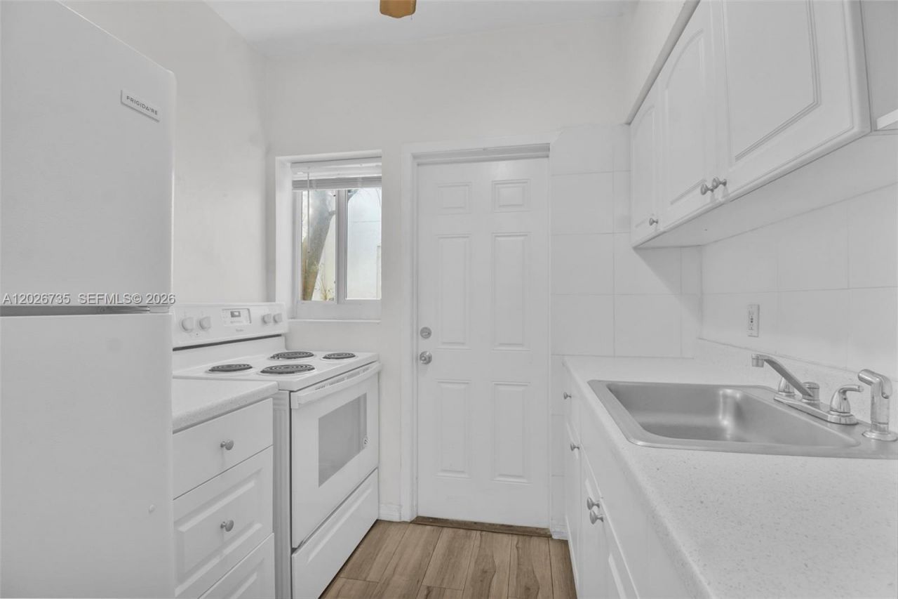 1135 Euclid Ave , Unit 202, Miami Beach, FL 33139 Photo