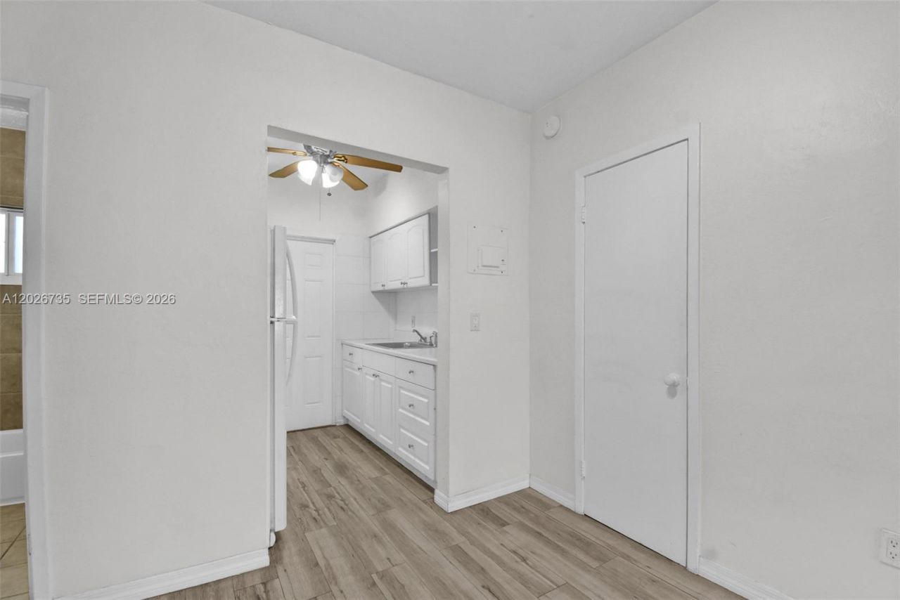 1135 Euclid Ave , Unit 202, Miami Beach, FL 33139 Photo