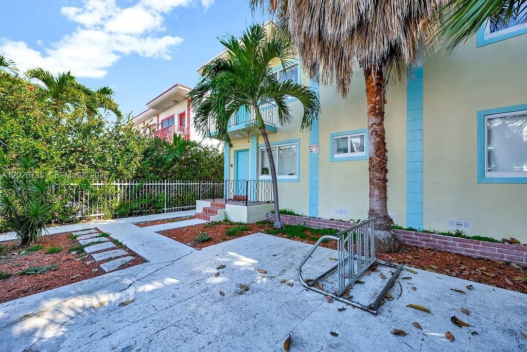 1135 Euclid Ave , Unit 202, Miami Beach, FL 33139 Photo