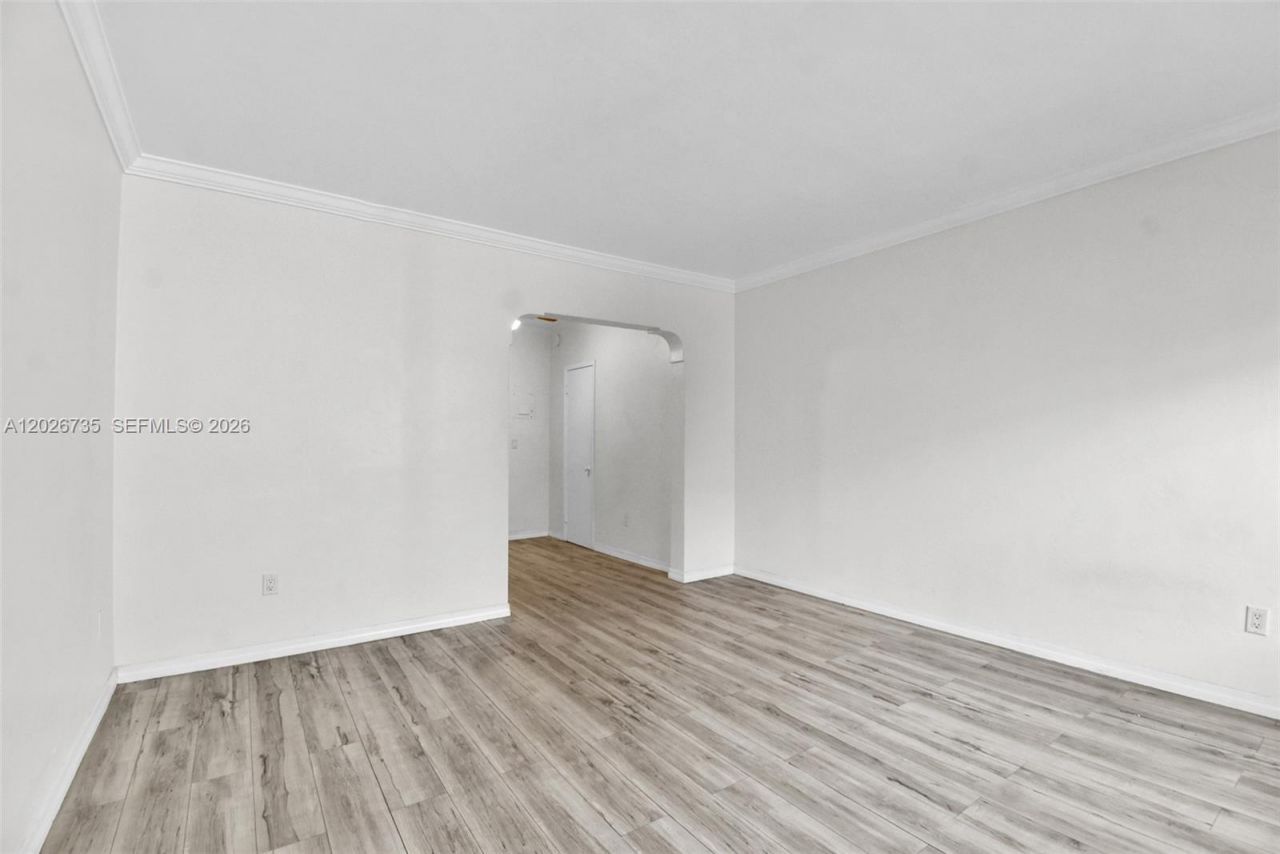 1135 Euclid Ave , Unit 202, Miami Beach, FL 33139 Photo