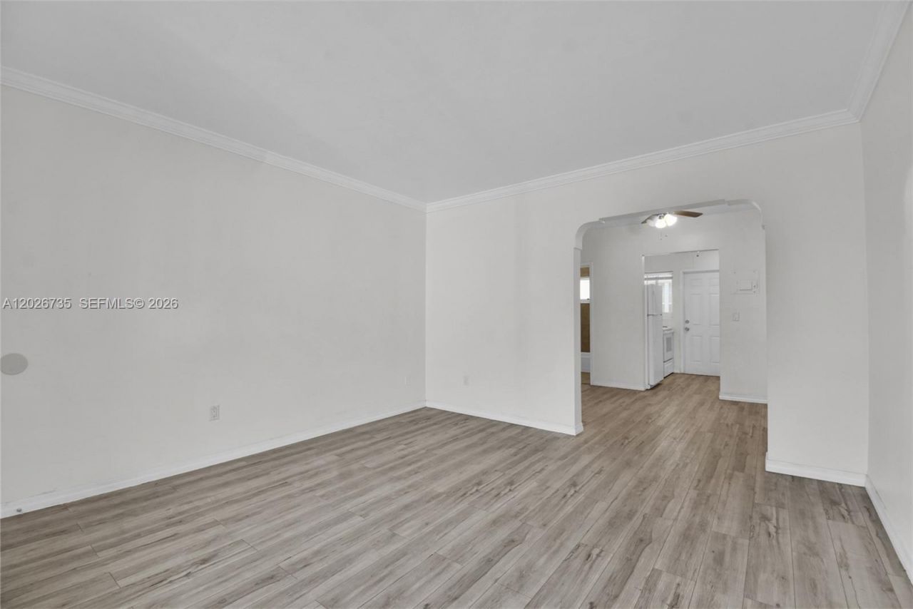 1135 Euclid Ave , Unit 202, Miami Beach, FL 33139 Photo