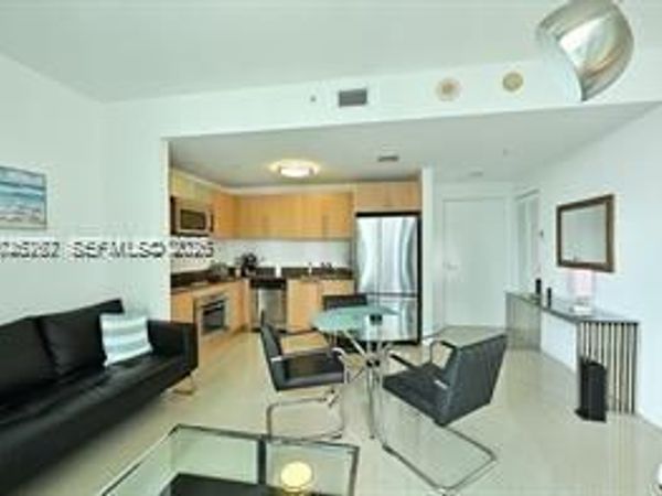 300 S Biscayne Blvd, Unit T-2609, Miami, FL 33131