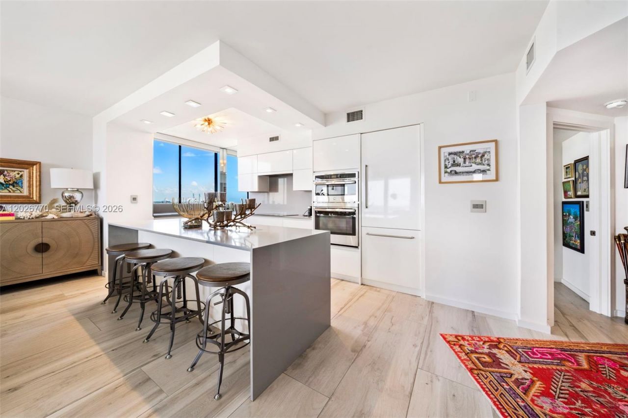 1330 West Ave, Unit 2414, Miami Beach, FL 33139 Photo