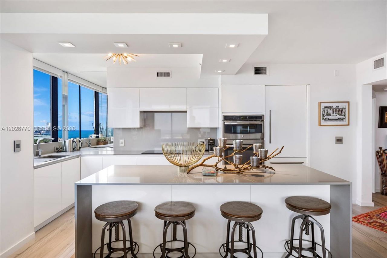 1330 West Ave, Unit 2414, Miami Beach, FL 33139 Photo