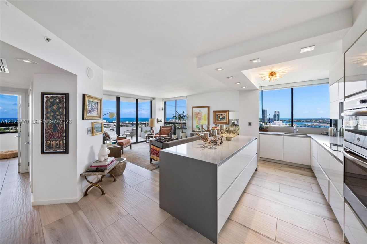 1330 West Ave, Unit 2414, Miami Beach, FL 33139 Photo