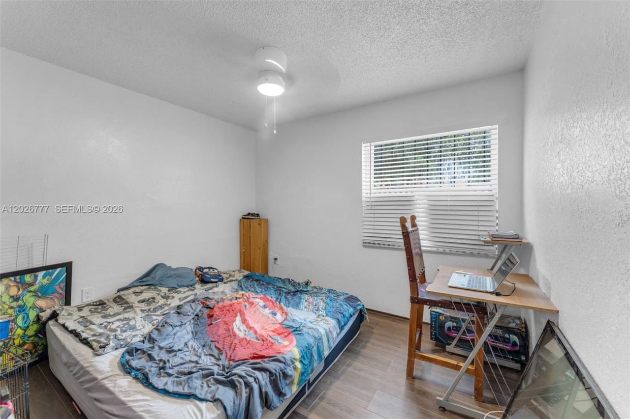 12026 SW 210th St , Miami, FL 33177 Photo