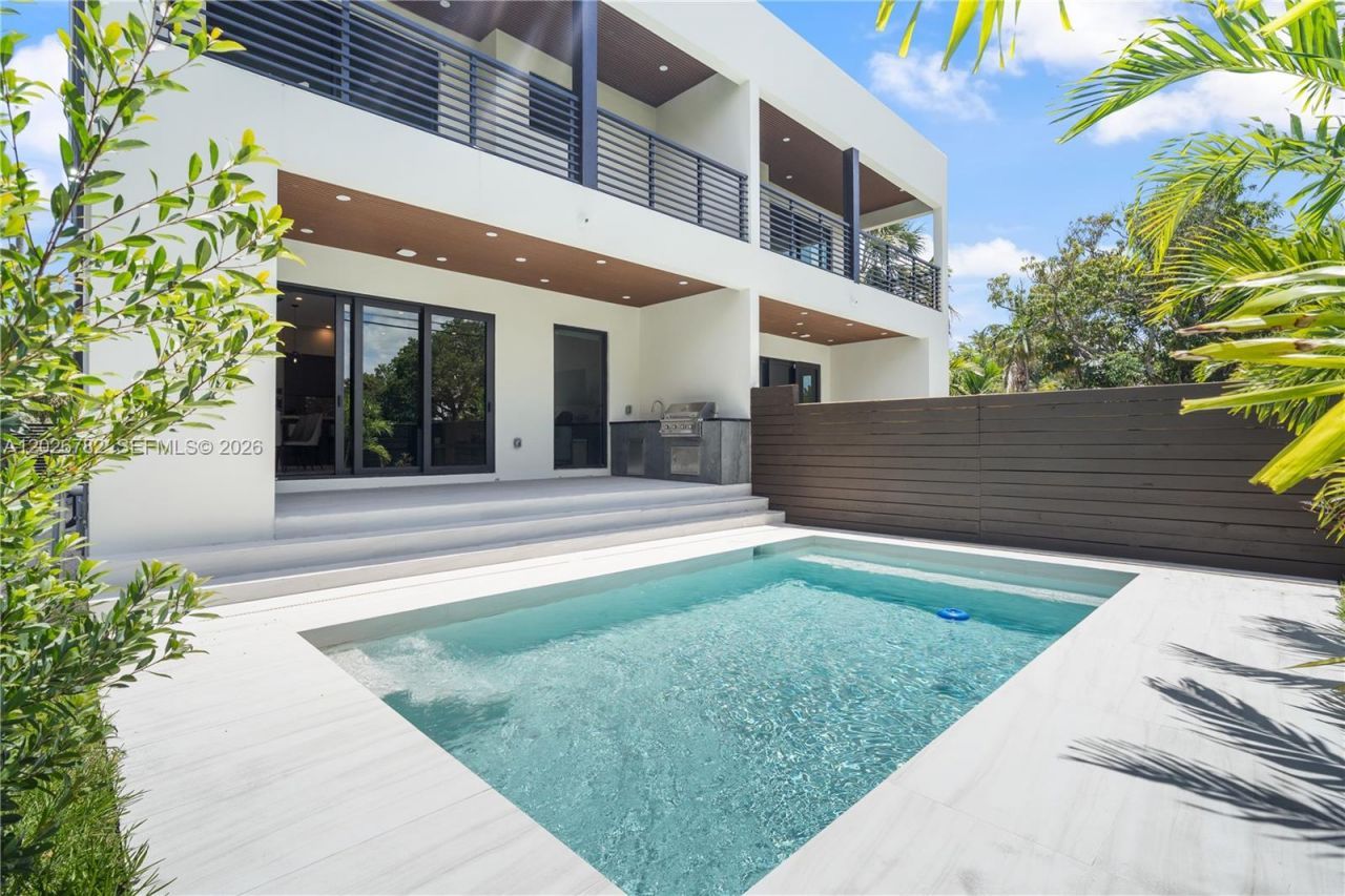1319 NE 13th Ave , Fort Lauderdale, FL 33304 Photo