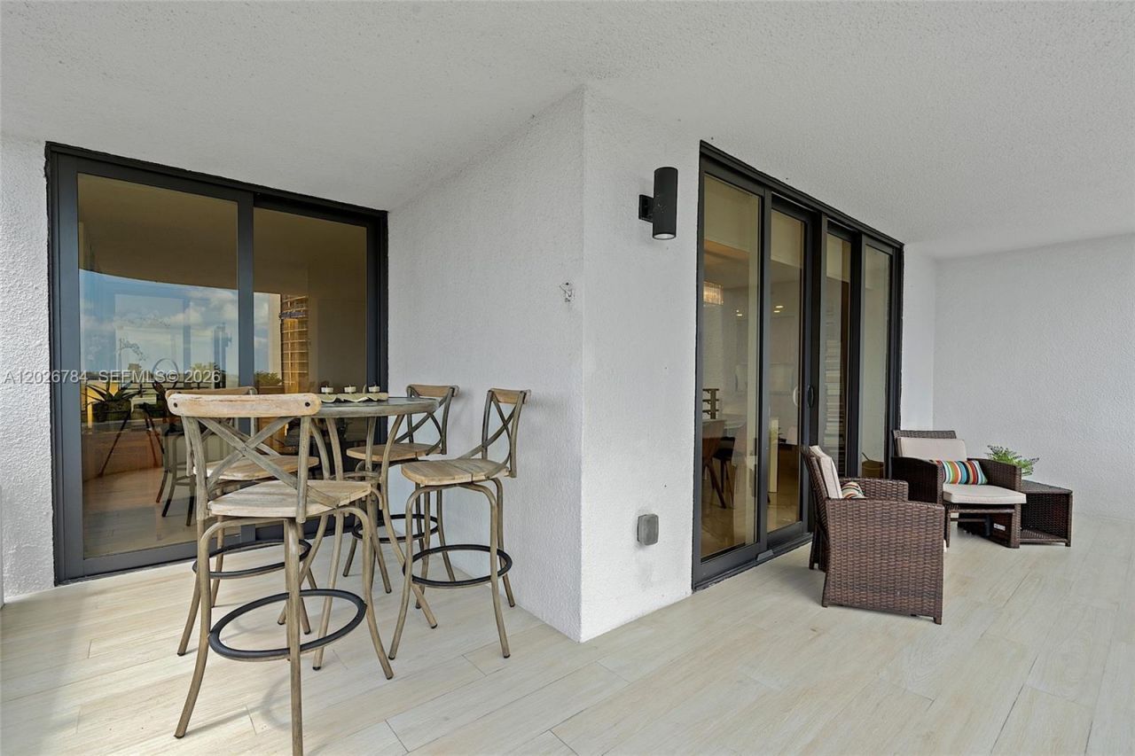 151 SE 15th Rd , Unit 601, Miami, FL 33129 Photo