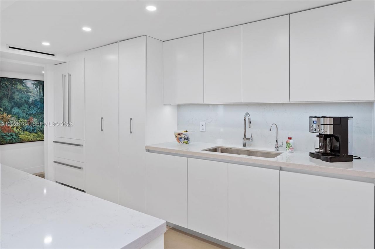 151 SE 15th Rd , Unit 601, Miami, FL 33129 Photo