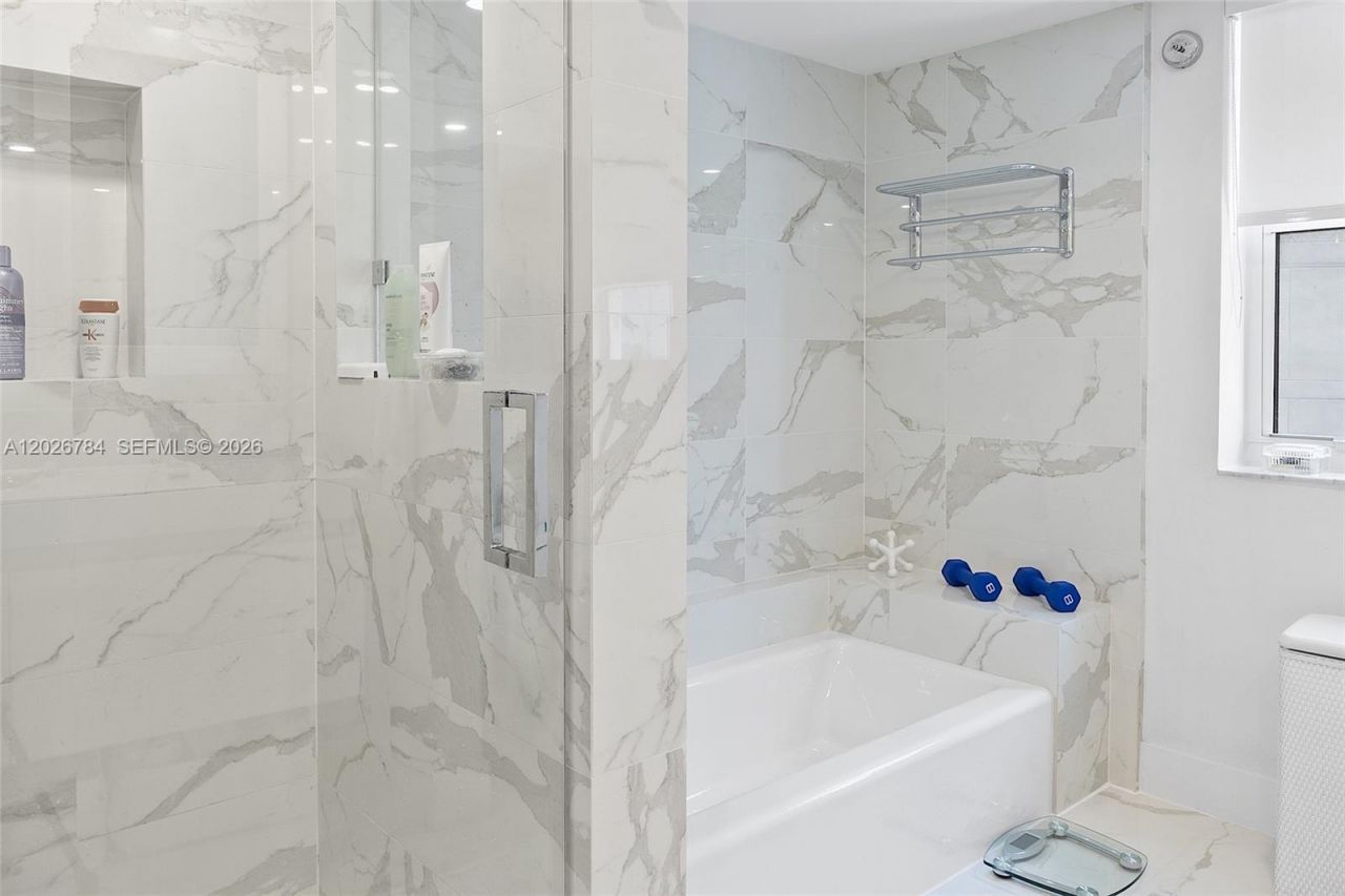 151 SE 15th Rd , Unit 601, Miami, FL 33129 Photo
