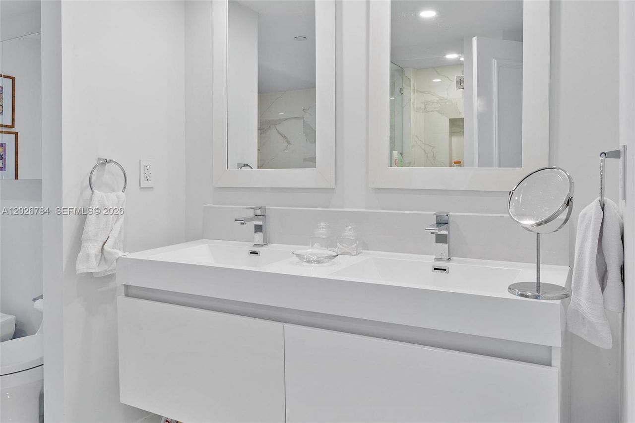 151 SE 15th Rd , Unit 601, Miami, FL 33129 Photo