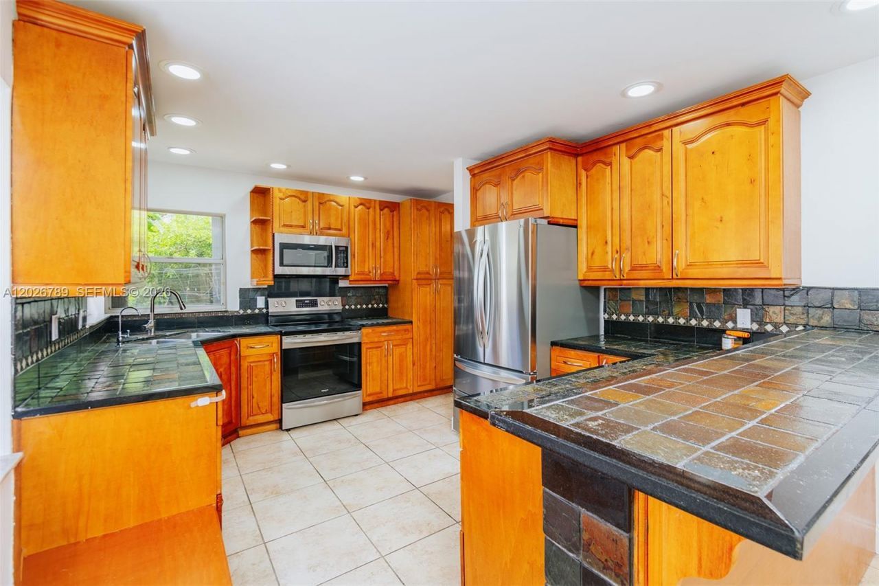 305 S Ketch Dr, Sunrise, FL 33326 Photo