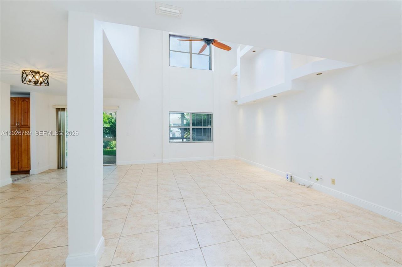 305 S Ketch Dr, Sunrise, FL 33326 Photo