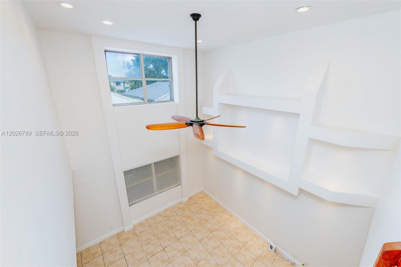 305 S Ketch Dr, Sunrise, FL 33326 Photo