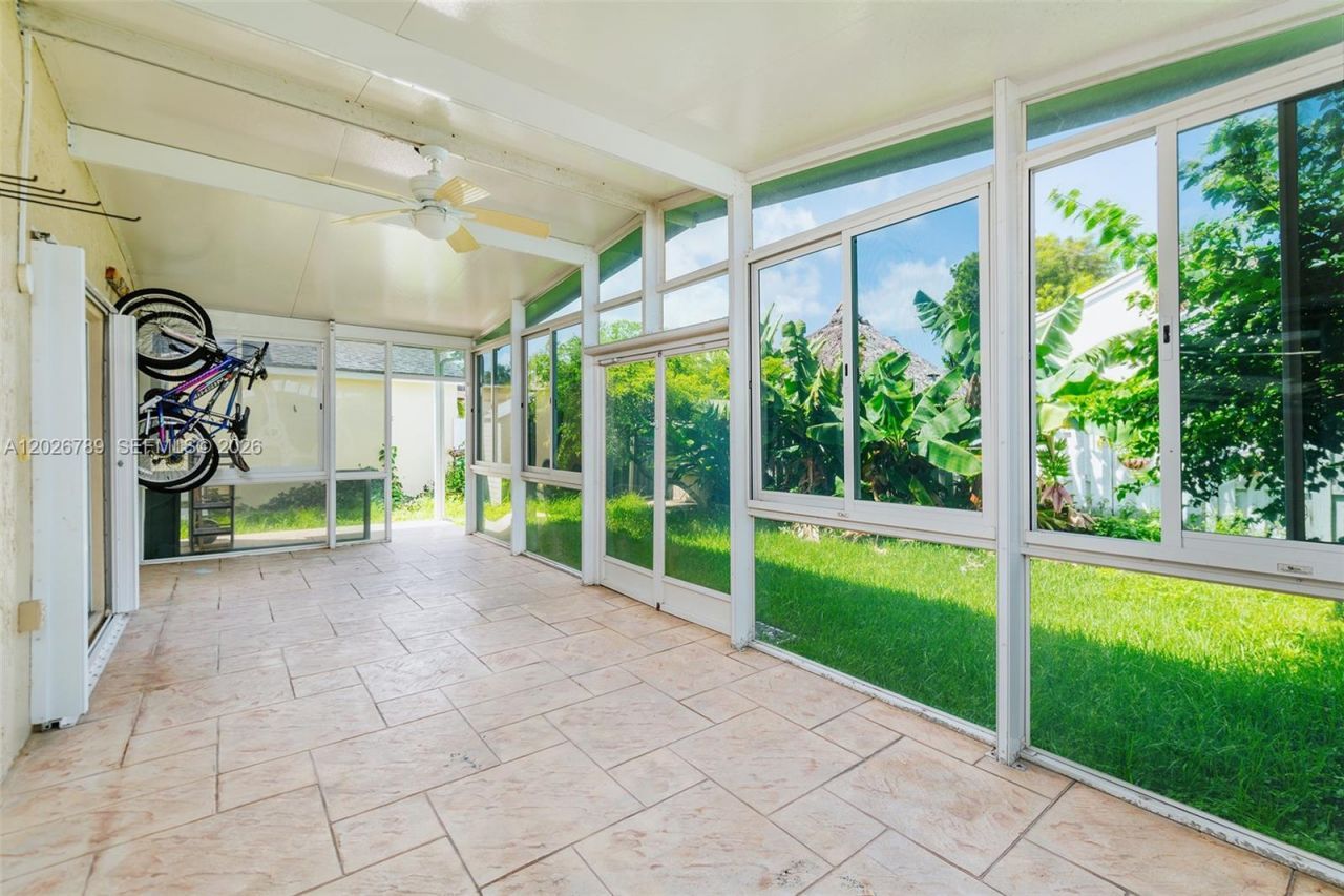 305 S Ketch Dr, Sunrise, FL 33326 Photo