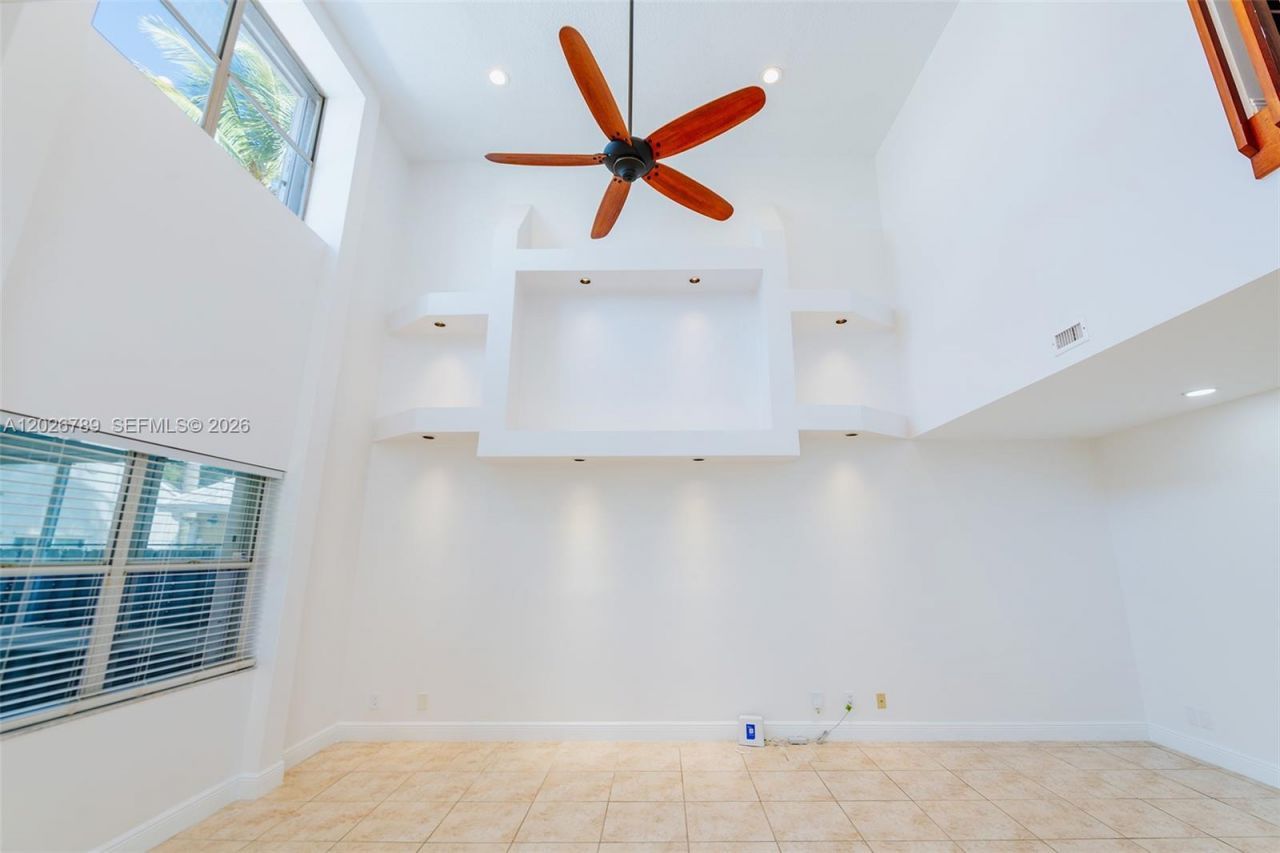 305 S Ketch Dr, Sunrise, FL 33326 Photo
