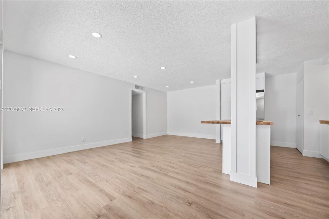 7511 S Oriole Blvd , Unit 201, Delray Beach, FL 33446 Photo