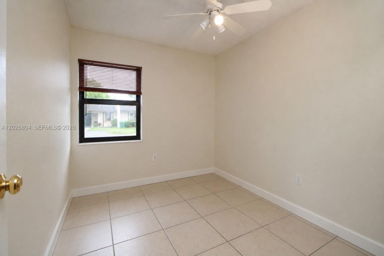 5103 SW 138th Ave Cir, Miami, FL 33175 Photo