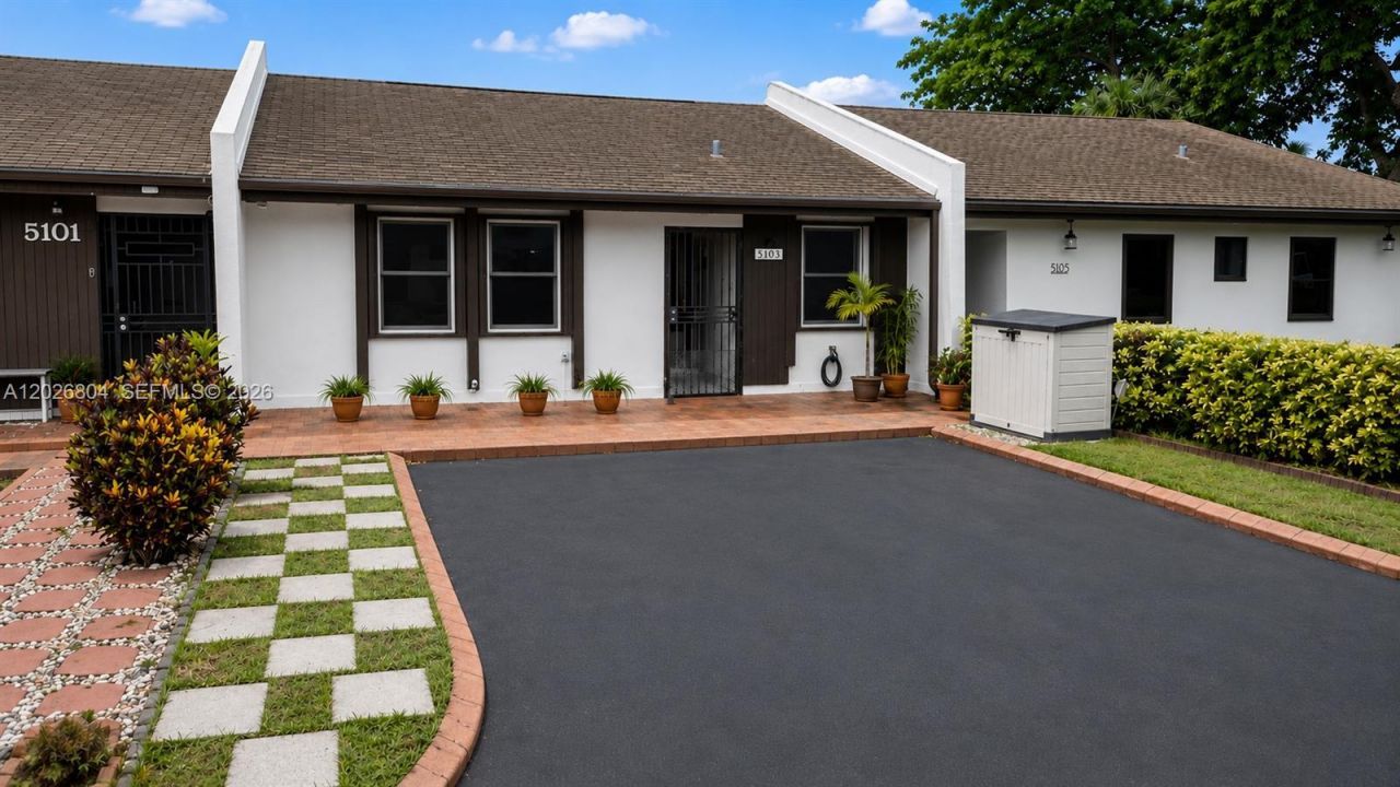 5103 SW 138th Ave Cir, Miami, FL 33175 Photo
