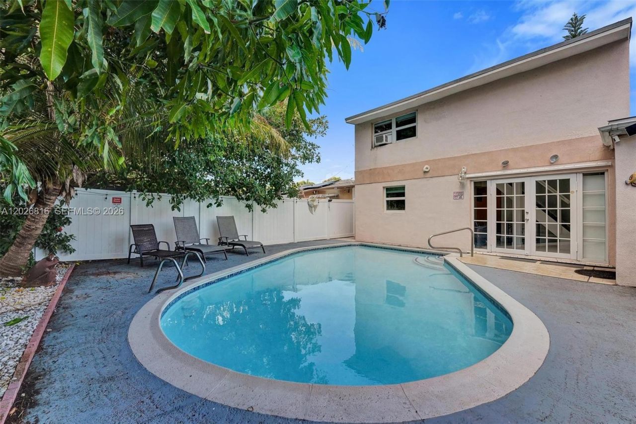 712 SW 7th Terr , Hallandale Beach, FL 33009 Photo