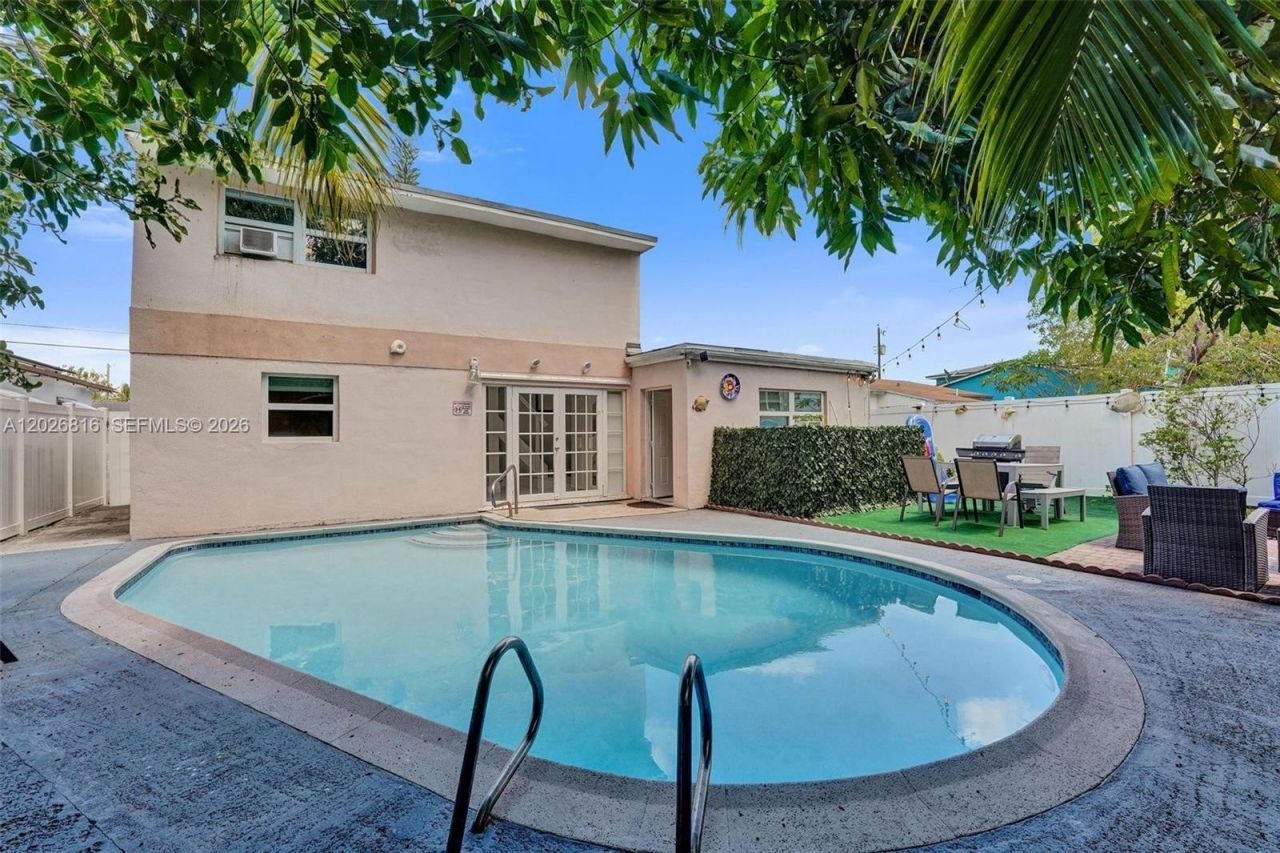 712 SW 7th Terr , Hallandale Beach, FL 33009 Photo