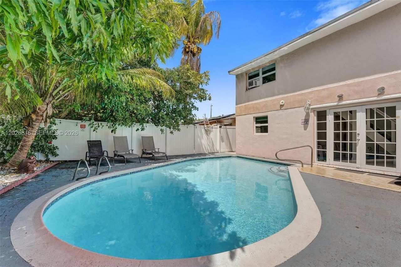 712 SW 7th Terr , Hallandale Beach, FL 33009 Photo