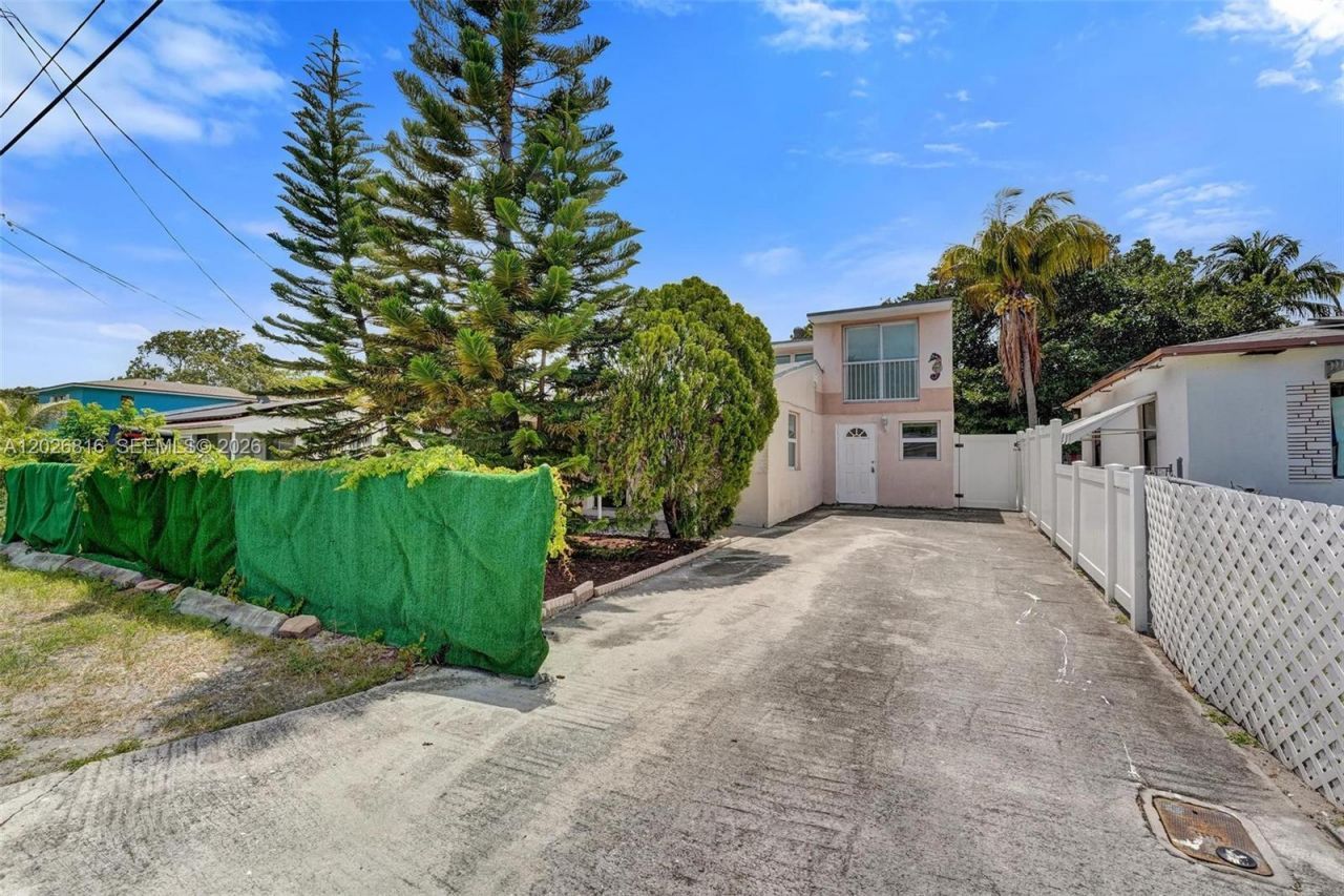 712 SW 7th Terr , Hallandale Beach, FL 33009 Photo