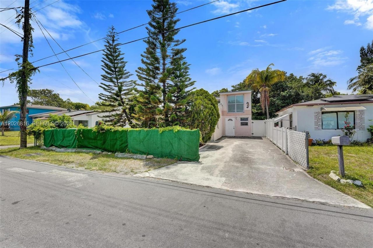 712 SW 7th Terr , Hallandale Beach, FL 33009 Photo