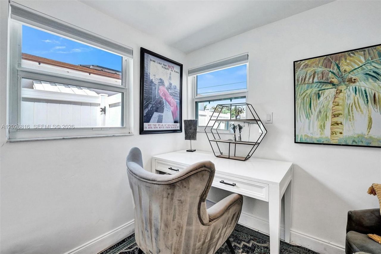 712 SW 7th Terr , Hallandale Beach, FL 33009 Photo
