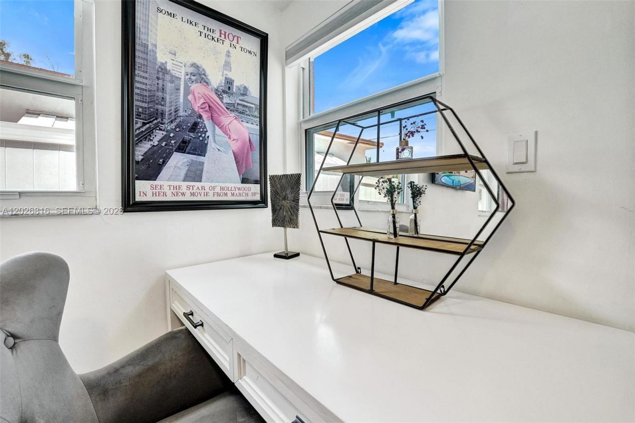 712 SW 7th Terr , Hallandale Beach, FL 33009 Photo