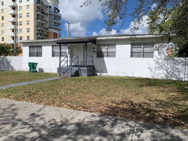 1393 NW 53rd St , Miami, FL 33142