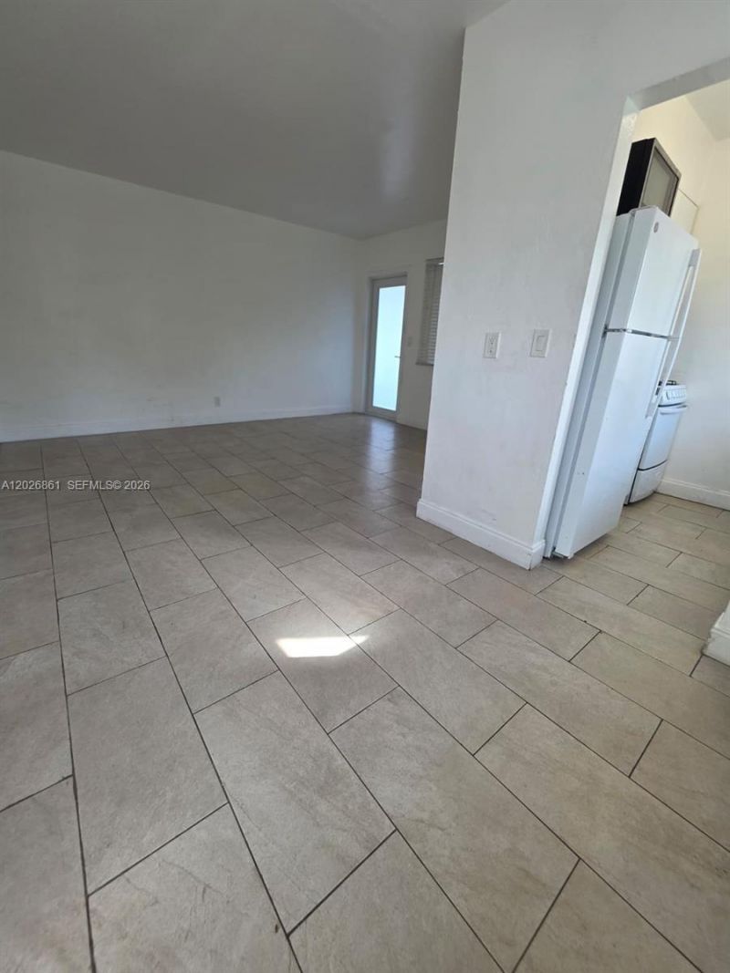 7155 Rue Notre Dame, Unit 6, Miami Beach, FL 33141 Photo