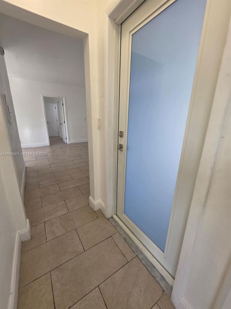 7155 Rue Notre Dame, Unit 6, Miami Beach, FL 33141 Photo