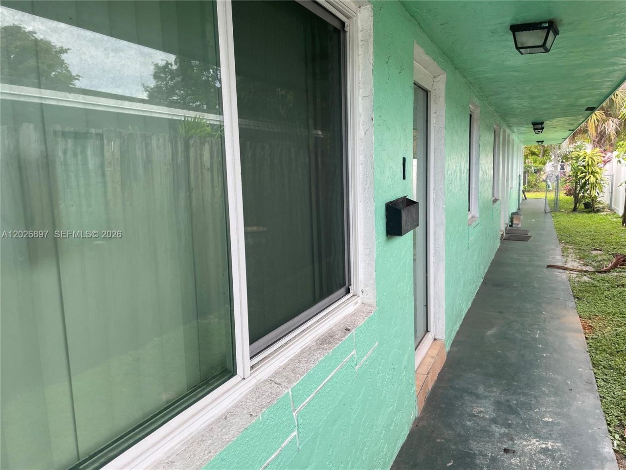 825 SW 9th St, Unit 1, Hallandale Beach, FL 33009 Photo