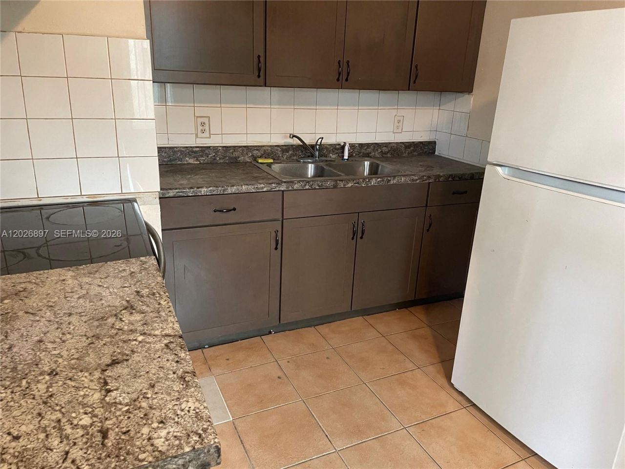 825 SW 9th St, Unit 1, Hallandale Beach, FL 33009 Photo