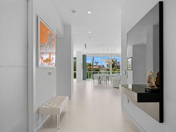 16500 Collins Ave , Unit TH-8, Sunny Isles Beach, FL 33160