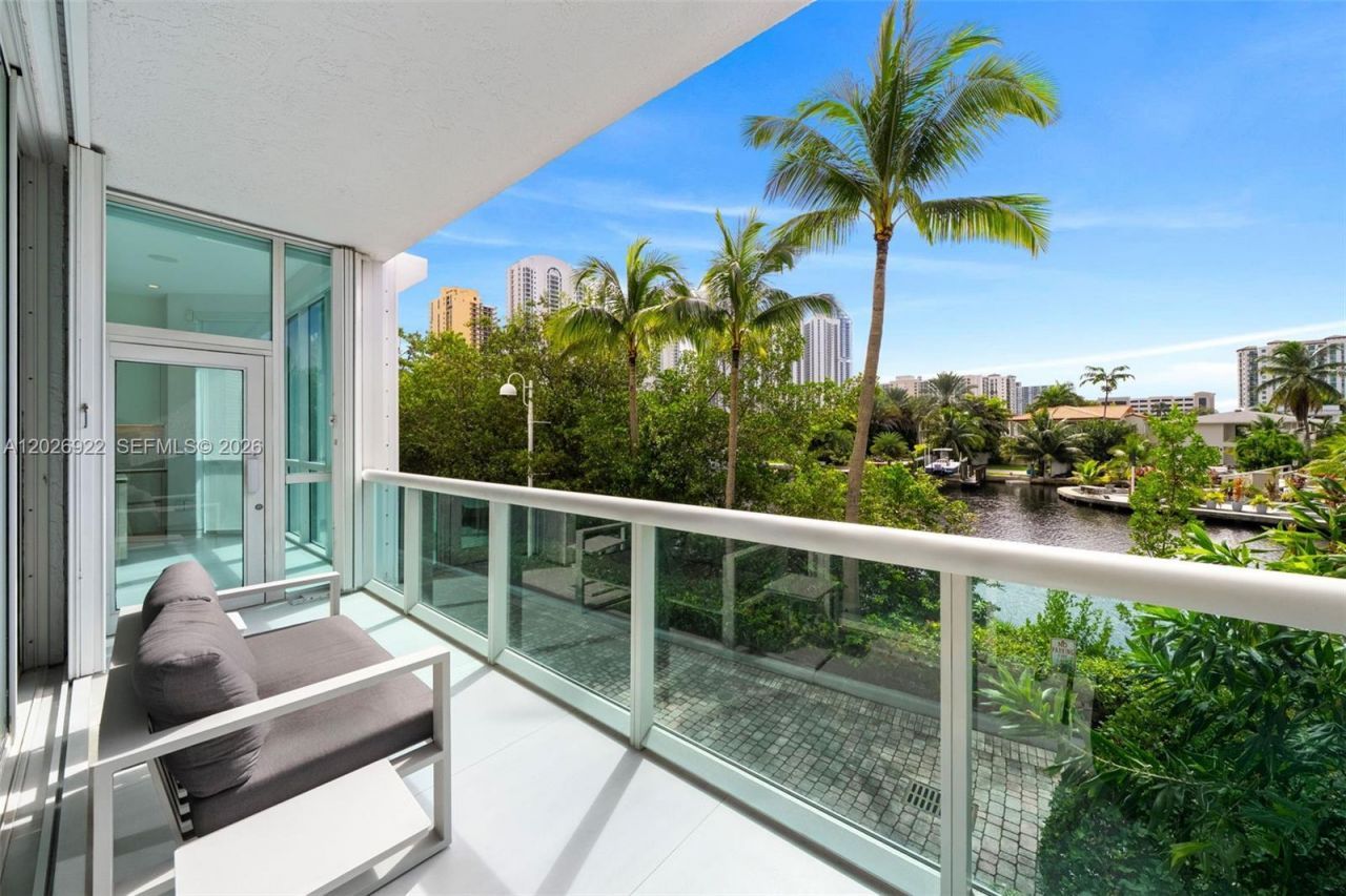 16500 Collins Ave , Unit TH-8, Sunny Isles Beach, FL 33160 Photo