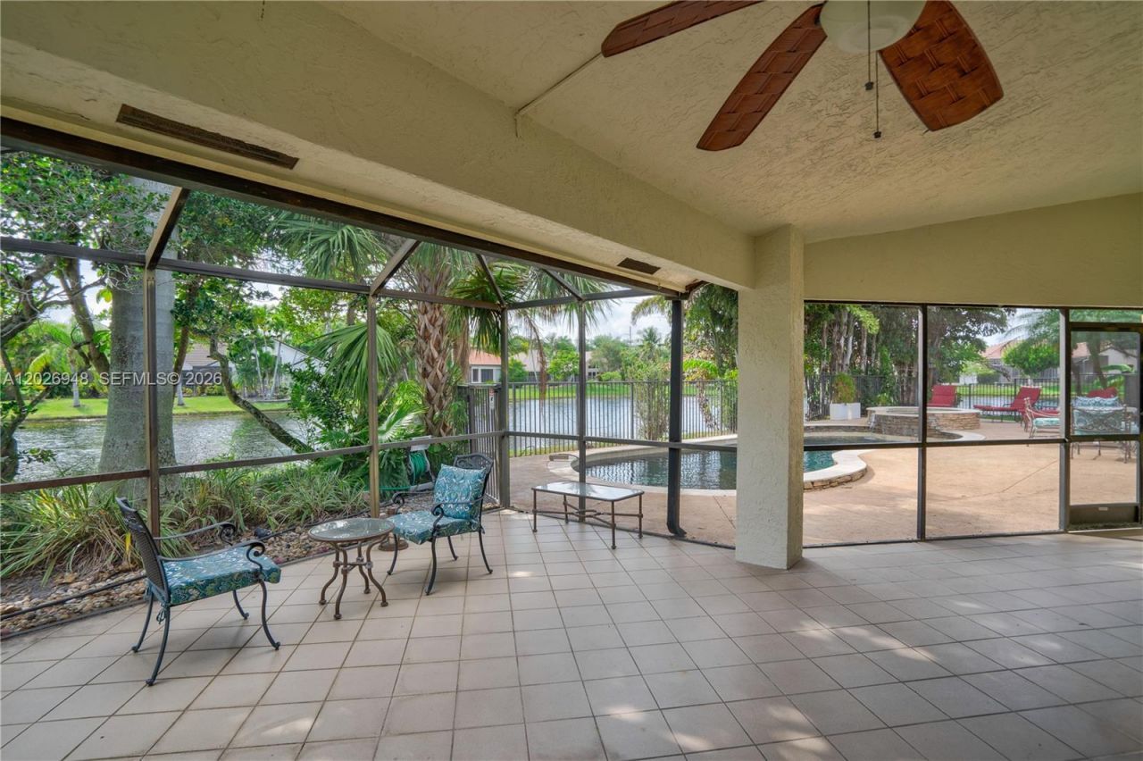 1087 Deerwood Ln, Weston, FL 33326 Photo