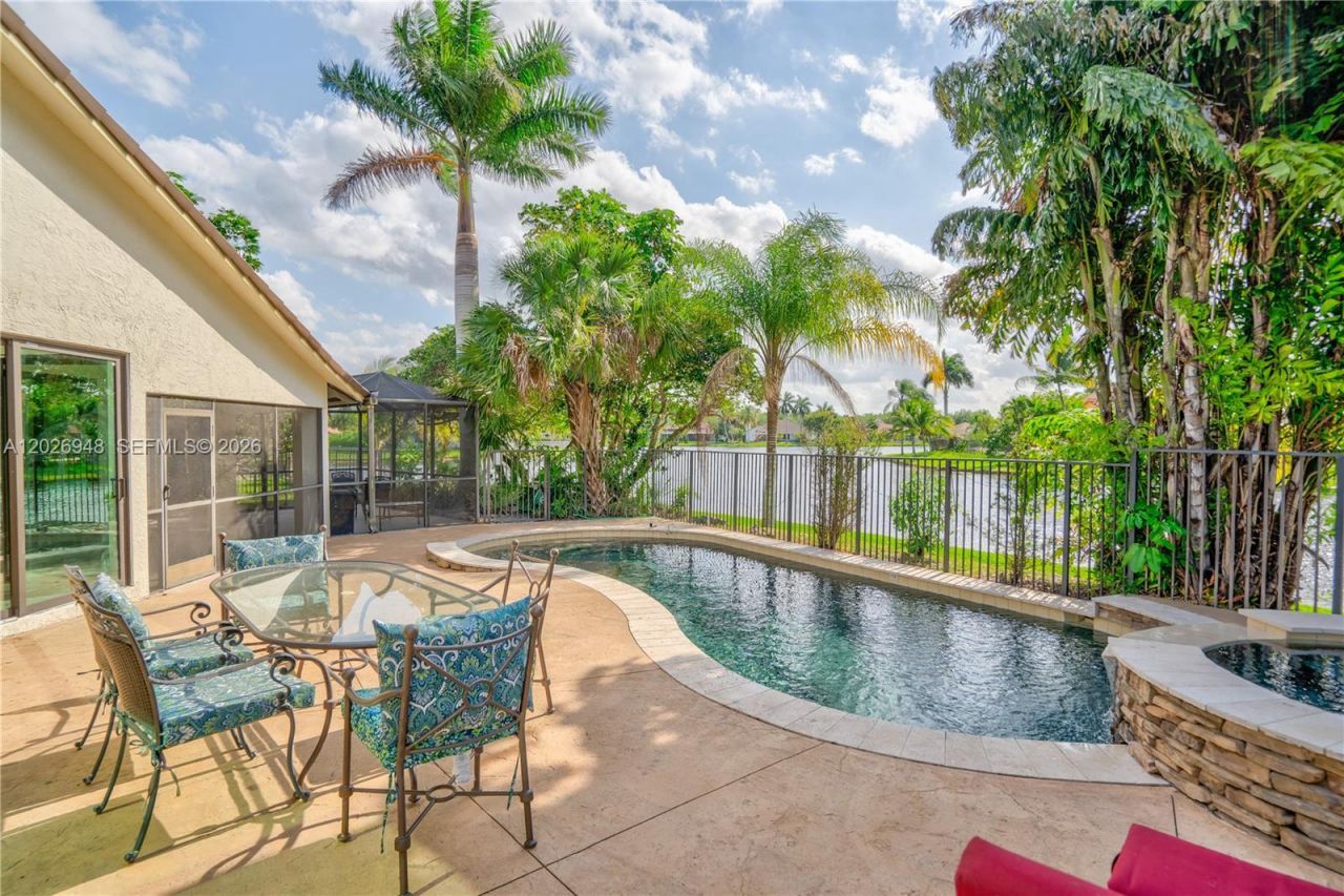 1087 Deerwood Ln, Weston, FL 33326 Photo