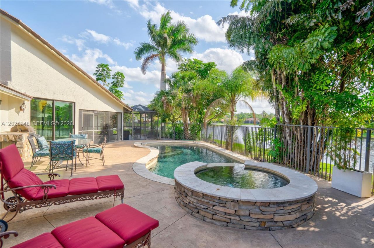 1087 Deerwood Ln, Weston, FL 33326 Photo