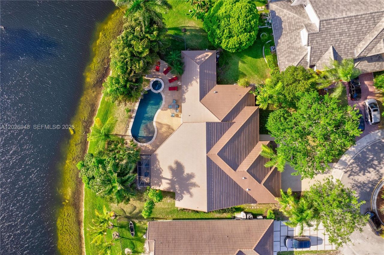1087 Deerwood Ln, Weston, FL 33326 Photo