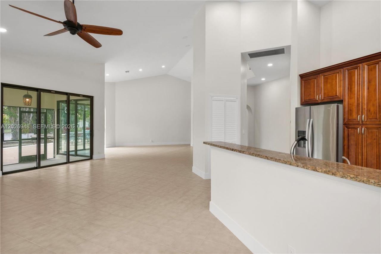 1087 Deerwood Ln, Weston, FL 33326 Photo