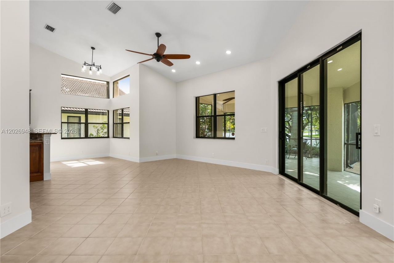 1087 Deerwood Ln, Weston, FL 33326 Photo