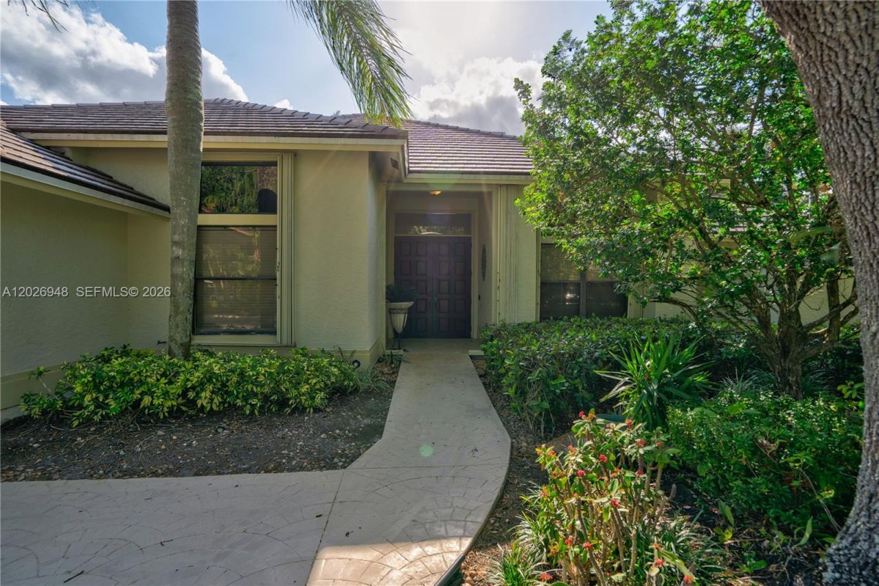 1087 Deerwood Ln, Weston, FL 33326 Photo