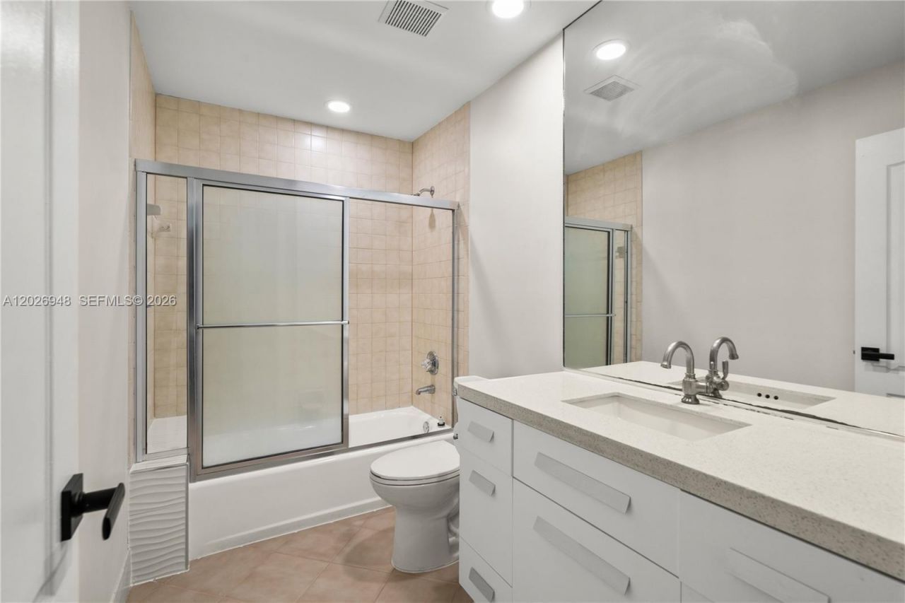 1087 Deerwood Ln, Weston, FL 33326 Photo