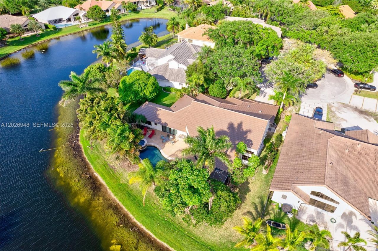1087 Deerwood Ln, Weston, FL 33326 Photo