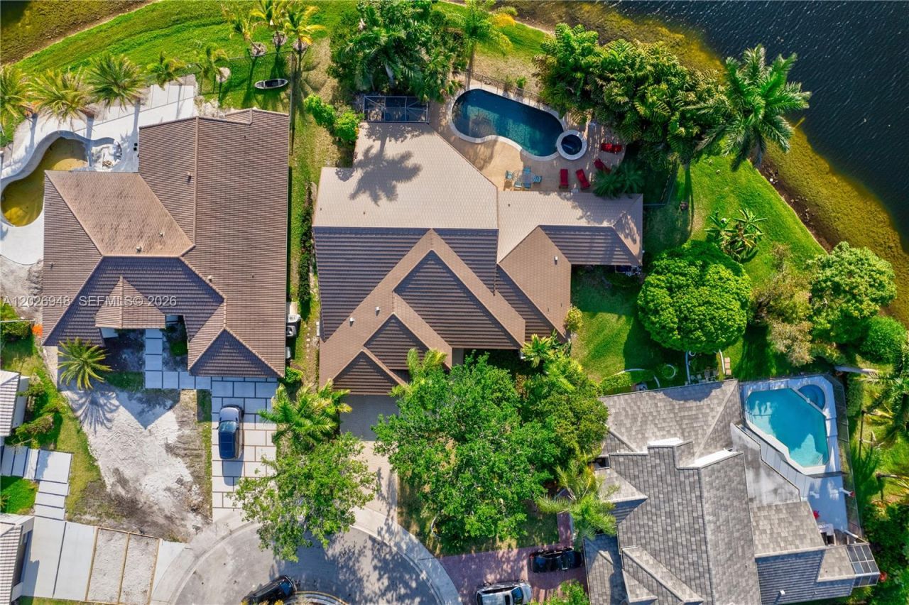1087 Deerwood Ln, Weston, FL 33326 Photo
