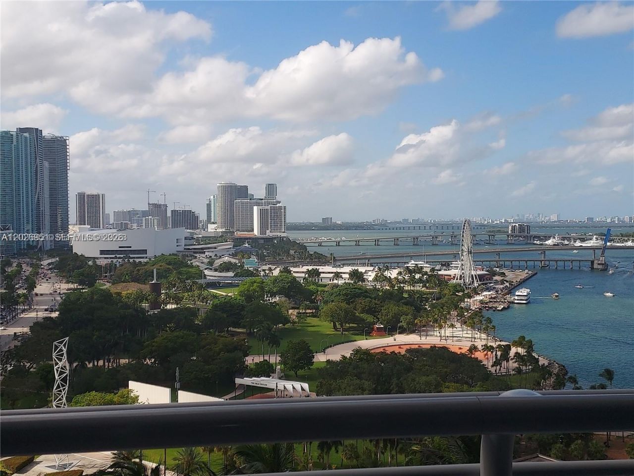 325 S Biscayne Blvd , Unit 2022, Miami, FL 33131 Photo