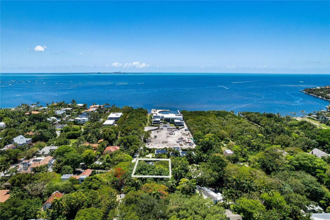 3520 Saint Gaudens Ct, Miami, FL 33133 Photo